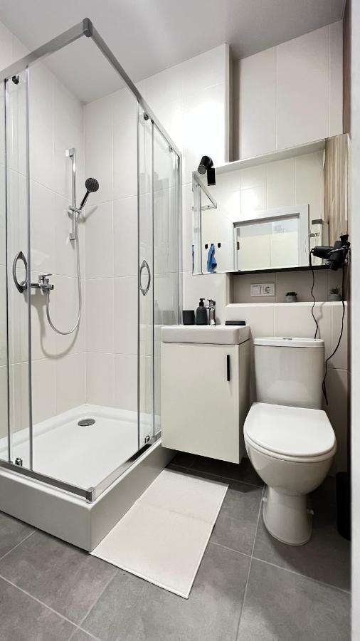 Cube House Apartment Kiev Bagian luar foto