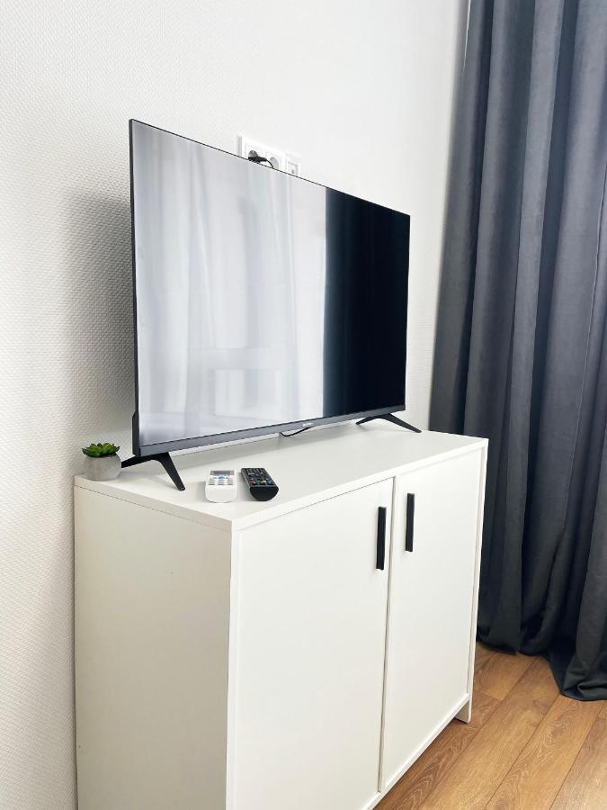 Cube House Apartment Kiev Bagian luar foto