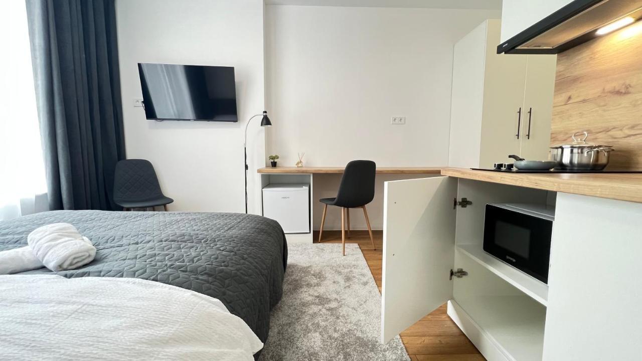 Cube House Apartment Kiev Bagian luar foto