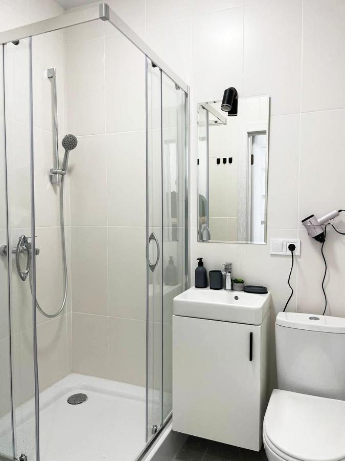Cube House Apartment Kiev Bagian luar foto